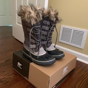 Sorel Women’s Joan of Arctic winter boot